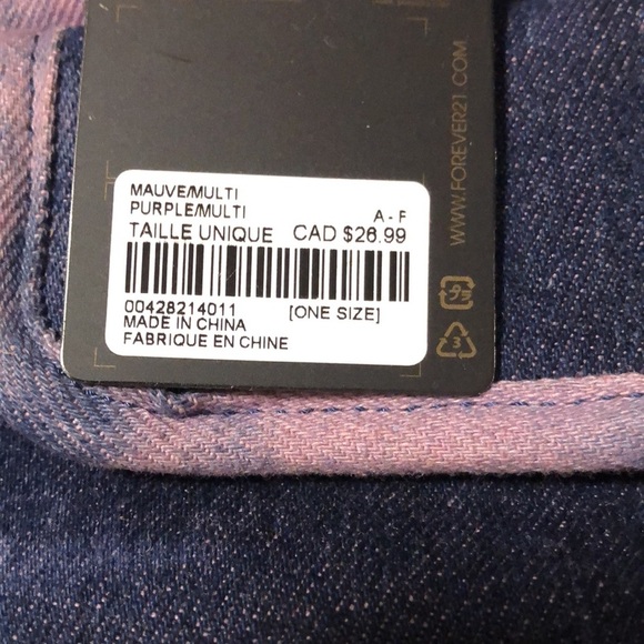 NWT FOREVER 21 DENIM FANNY PACK - Picture 7 of 8